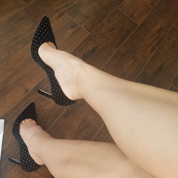 SOLD  Jimmy Choo Romy 100 velvet rhinestones heels - Picture 2 of 8